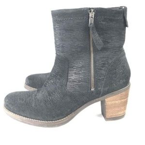 Täōs Shaka 2 Black Ankle Boots